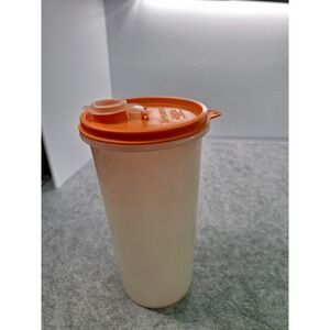 Vintage Tupperware 1 Qt Pitcher W/# 563-8 Red Flip Top Pour Spout Pre Owned